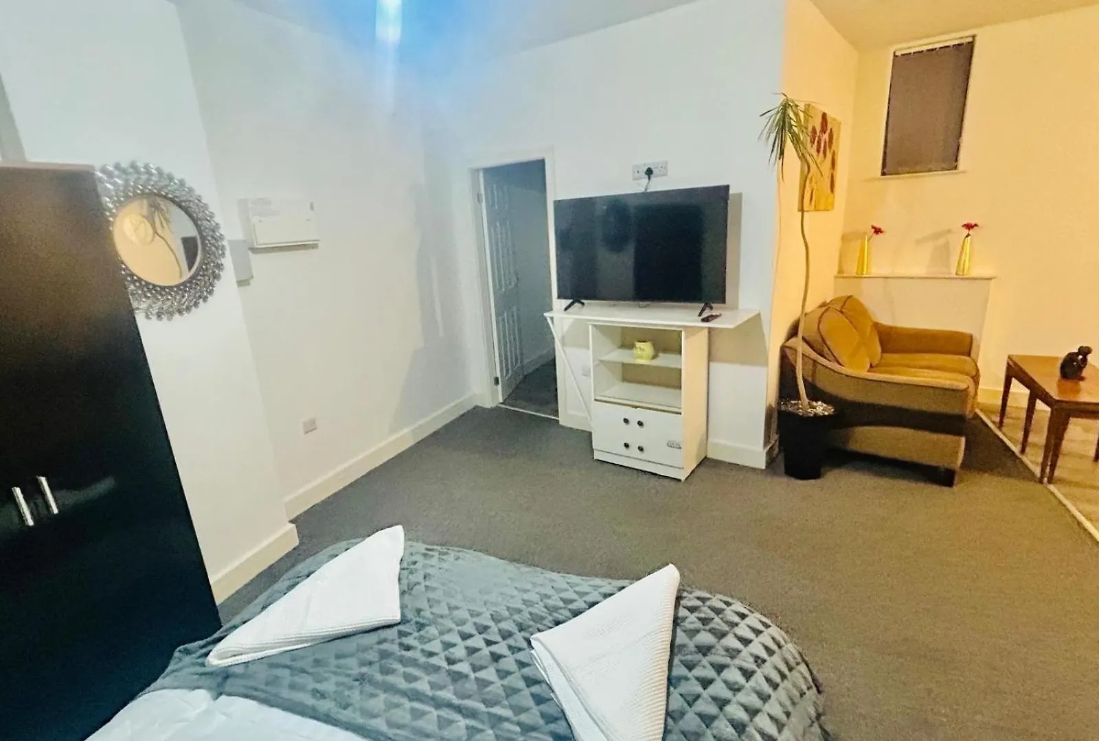 Studio Flat In דונקסטר דירה